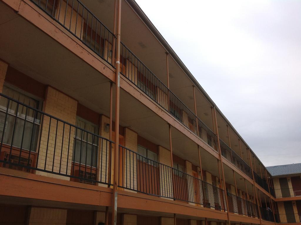 Express Inn Fort Worth Buitenkant foto