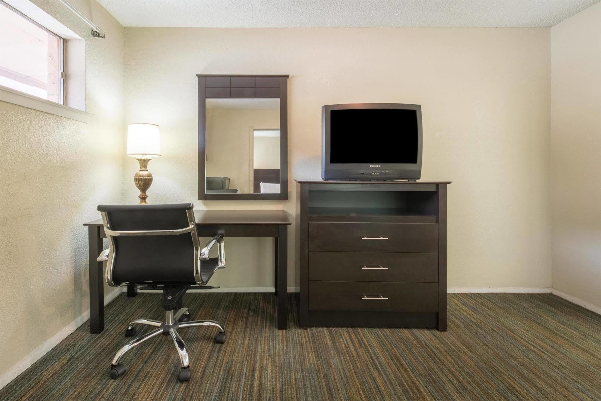 Express Inn Fort Worth Buitenkant foto