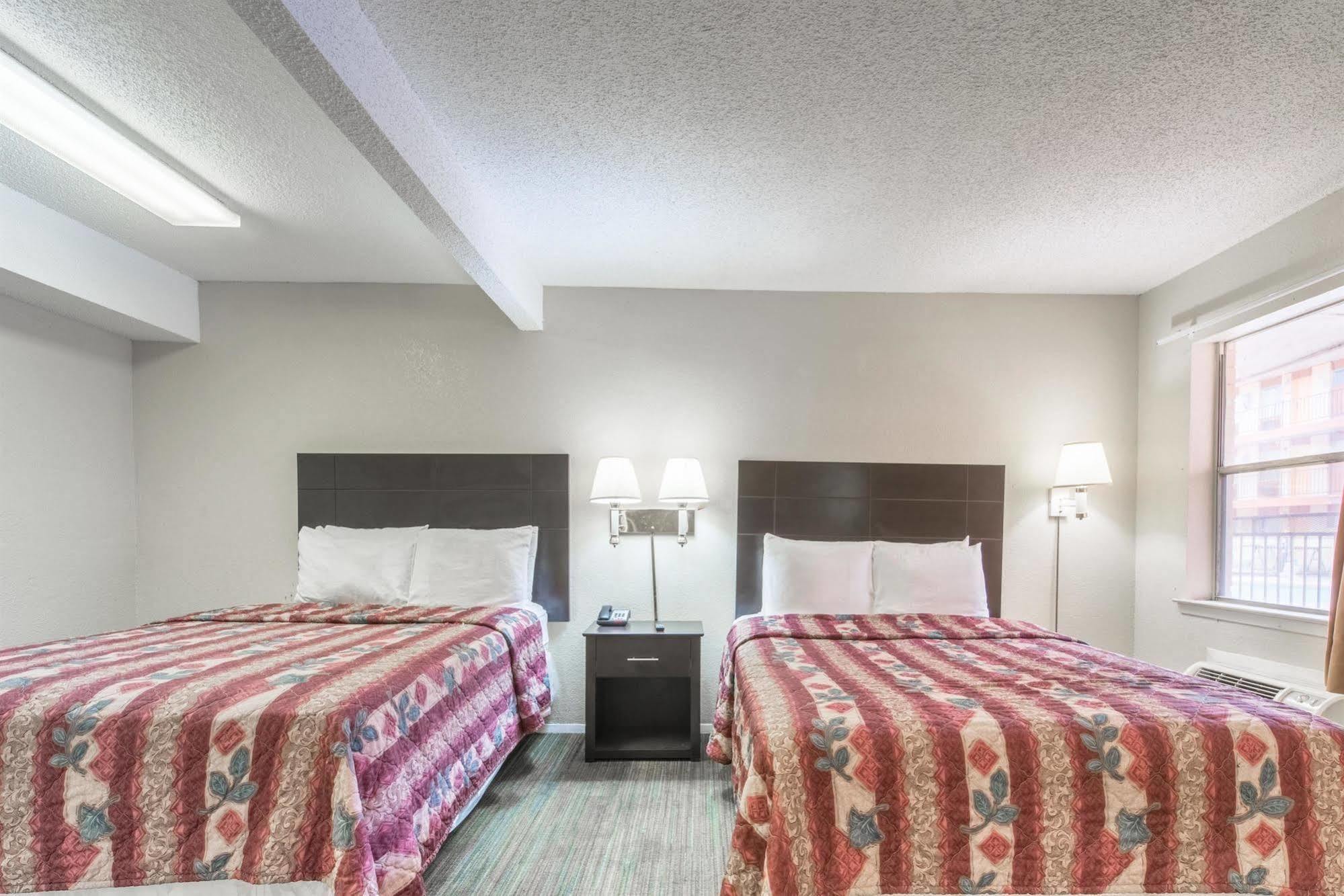 Express Inn Fort Worth Buitenkant foto