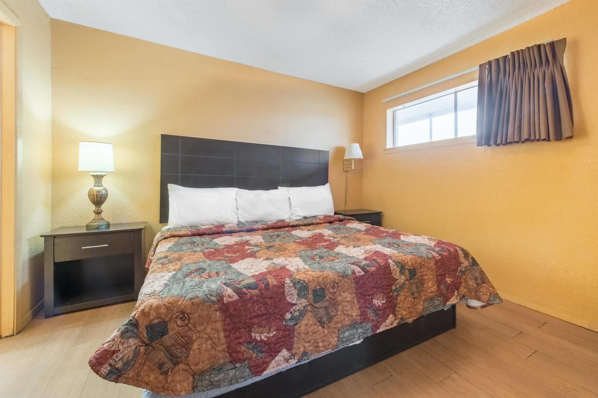 Express Inn Fort Worth Buitenkant foto
